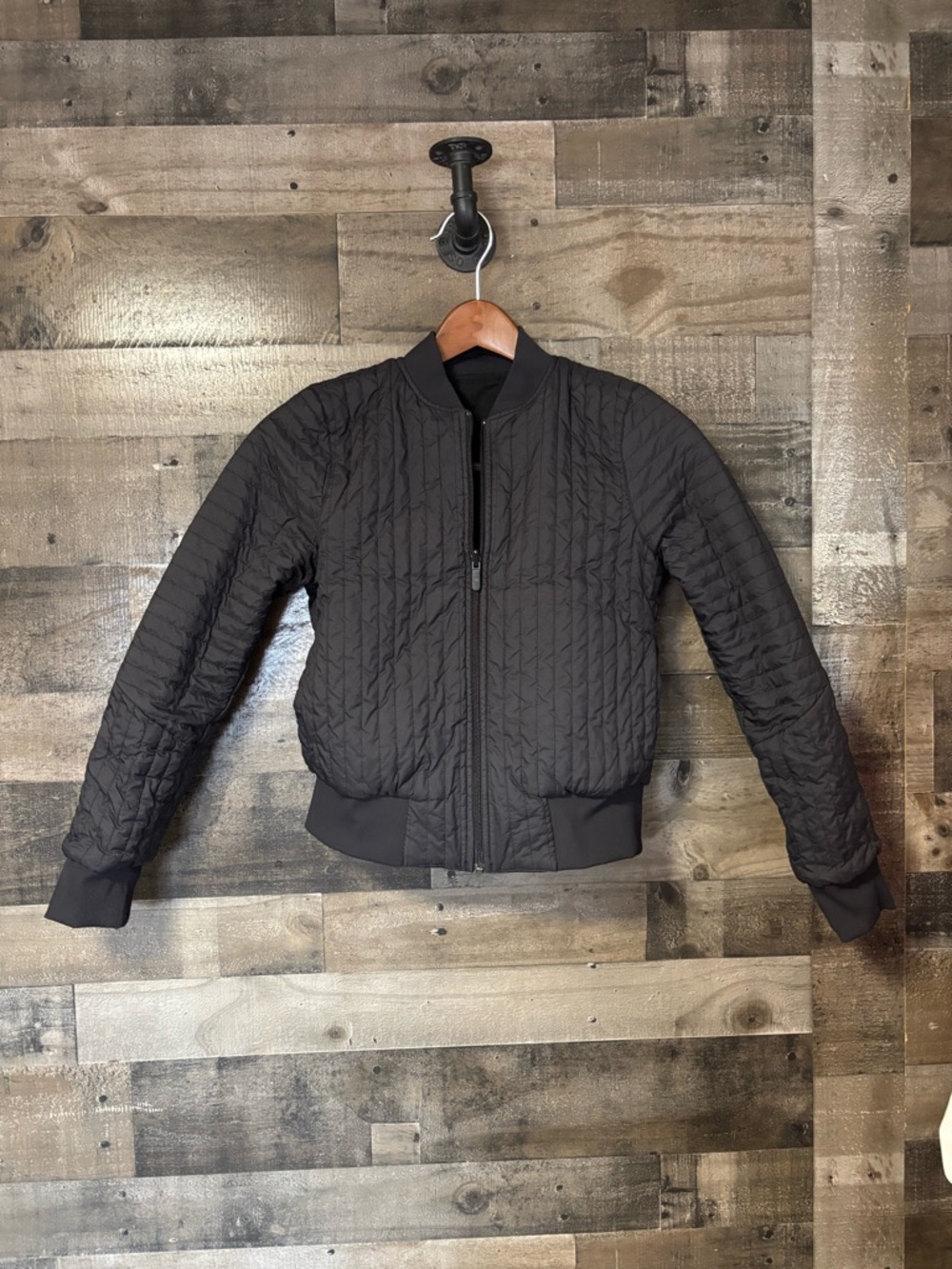 lululemon athletica Black Reversable Bomber Jacket Size 4 - Picture 7 of 10